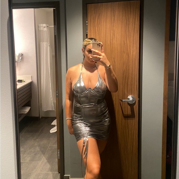 Metallic silver mini - Picture 4 of 4